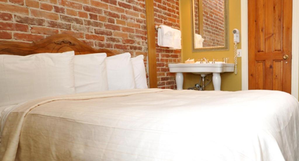 Hotel Ermitage Quebec City Bagian luar foto